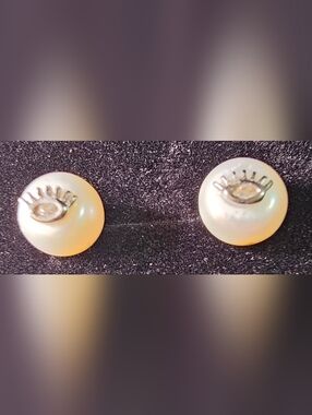Pearl Stud Earring with 925 Sterling Silver Eye Accent - White